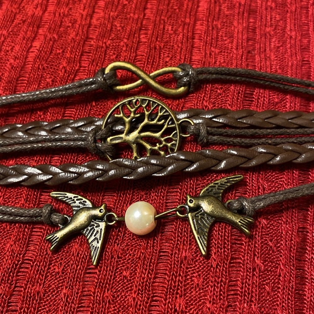 Bracelet